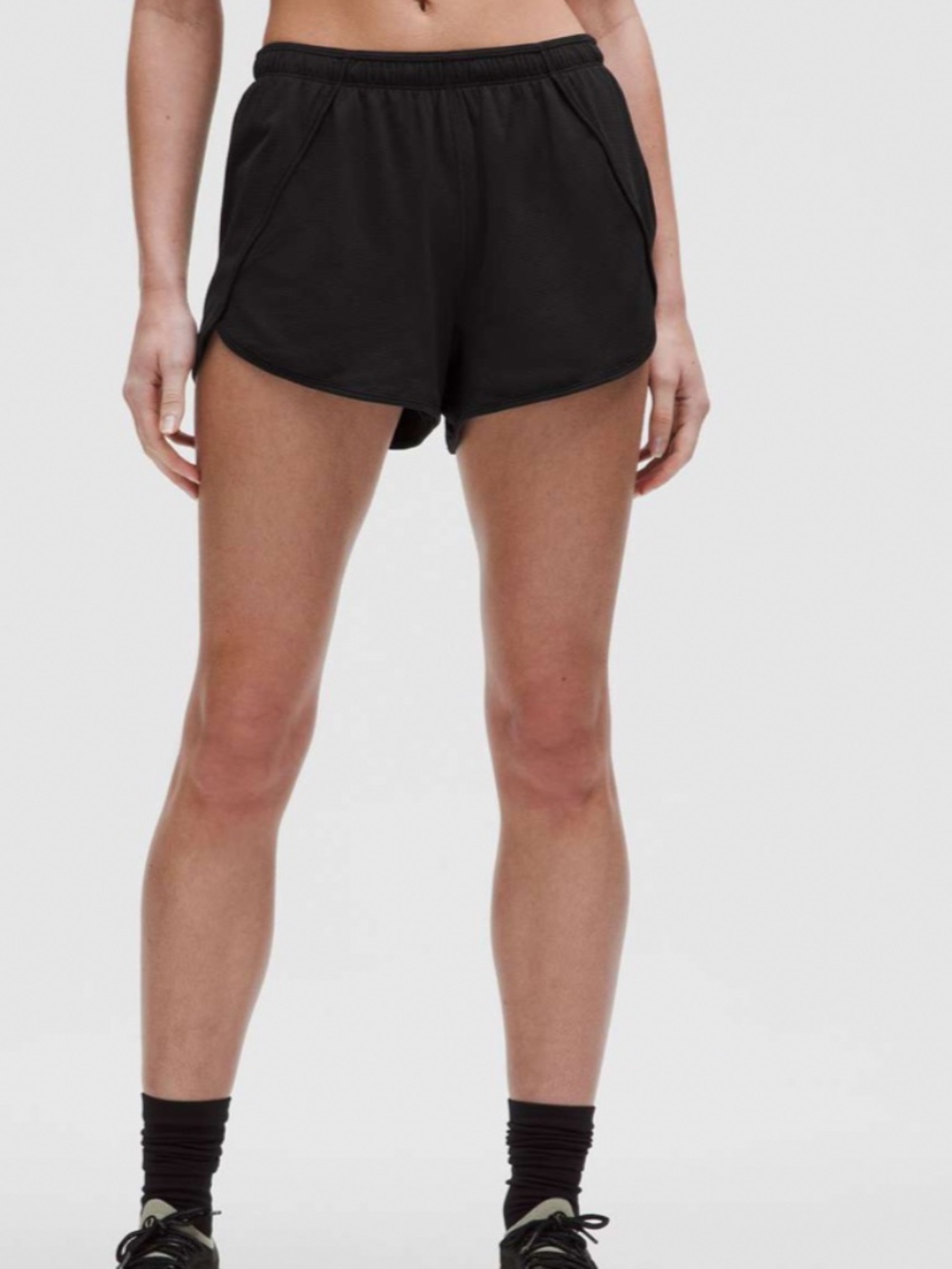 Lululemon Swiftly Mid Rise short size 12
